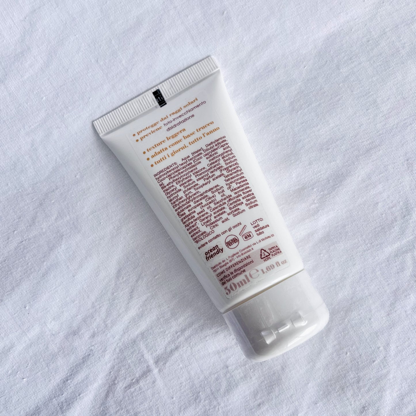 crema viso solare alta protezione prodotta in puglia